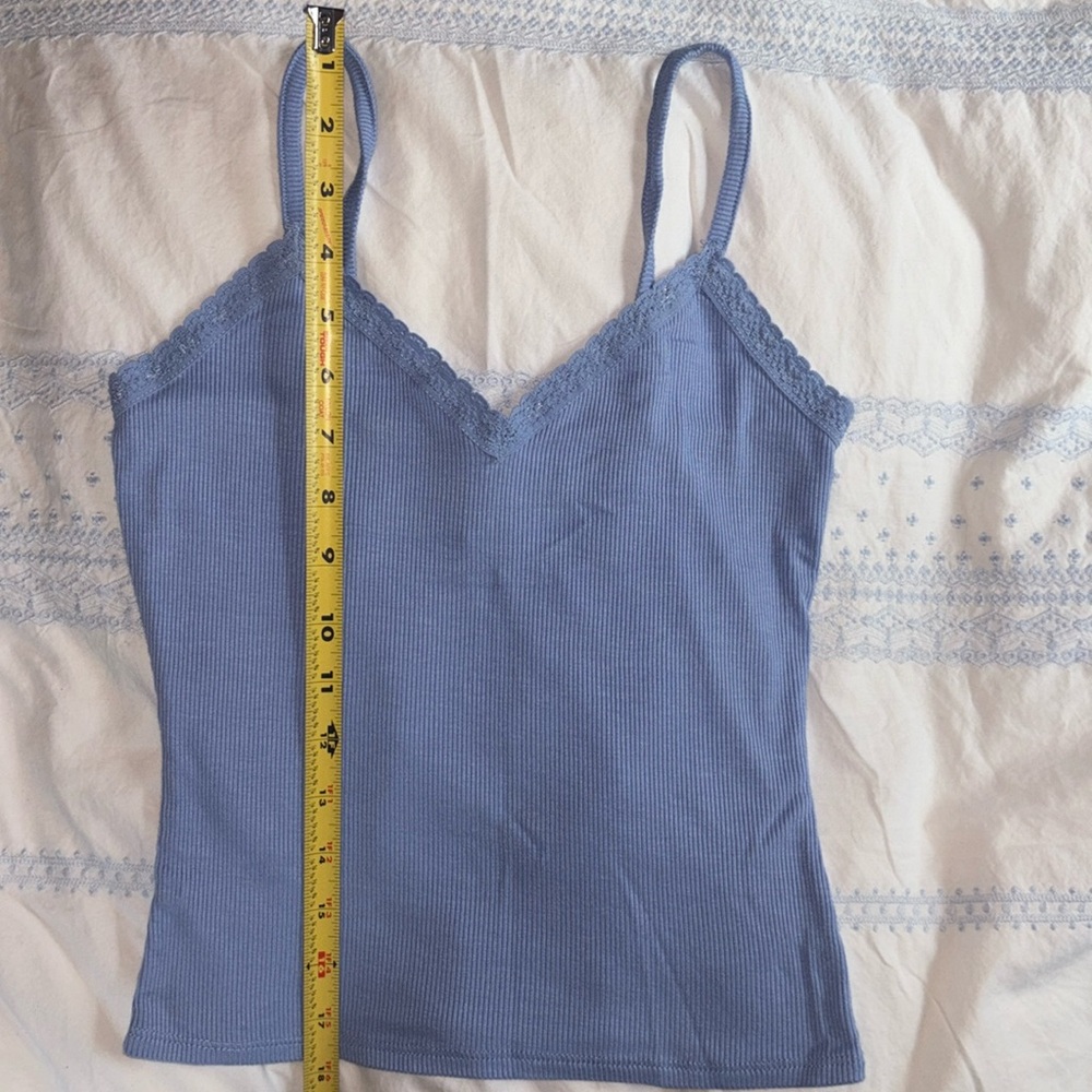 Tilly’s Seamless, Ribbed with Lace Trim Women’s Tank Top, Size Medium - Picture 4 of 14
